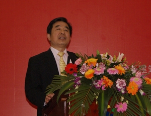博鳌论坛2011 住建部中国房地产研究会副会长顾云昌 做主题演讲