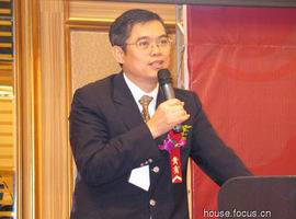 合富辉煌集团董事副总经理 黎振伟